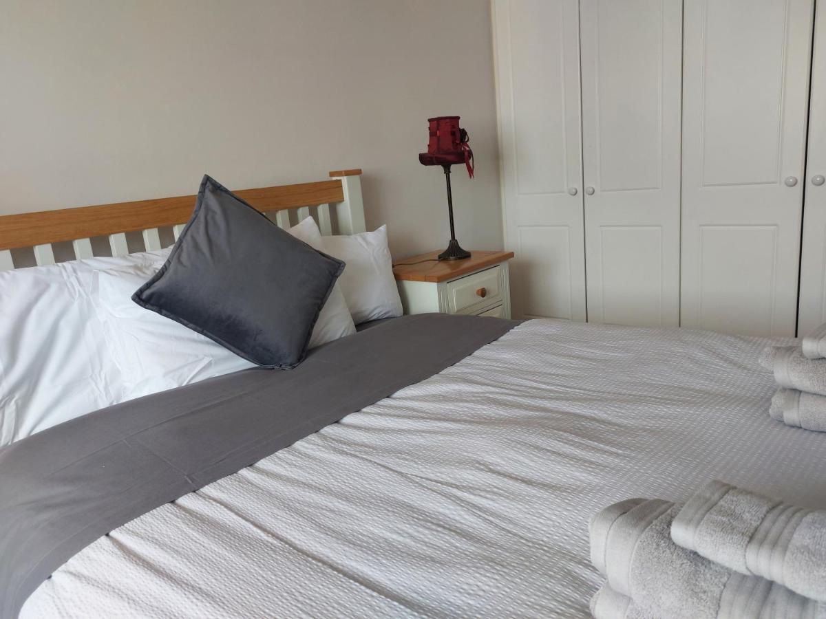 Cathedral Court Apartman Ennis Kültér fotó